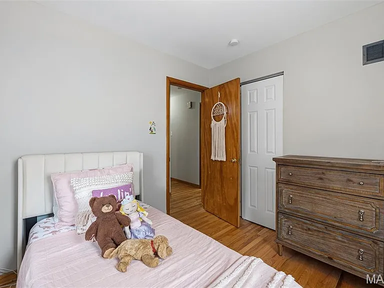 10840 Bernadine Dr — Photo 2