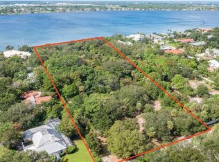 111 S River Rd, Sewalls Point, FL 34996