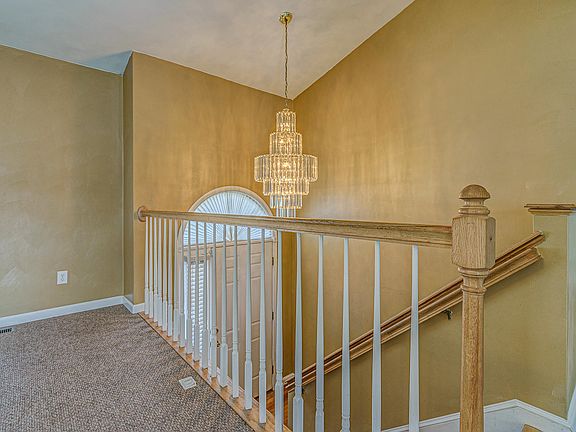 4th image of 4304 Quail Dr NW