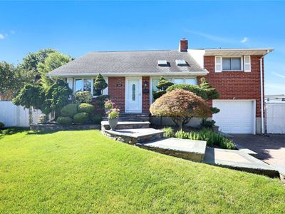 240 Normandy Rd, Massapequa, NY, 11758