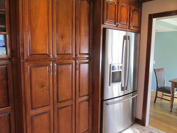 4th image of 16 Harwood Pl
