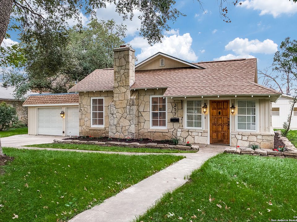 1st image of 257 LOVERA BLVD
