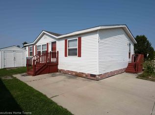 158 Southbrook Ct, Pt Huron, MI 48060
