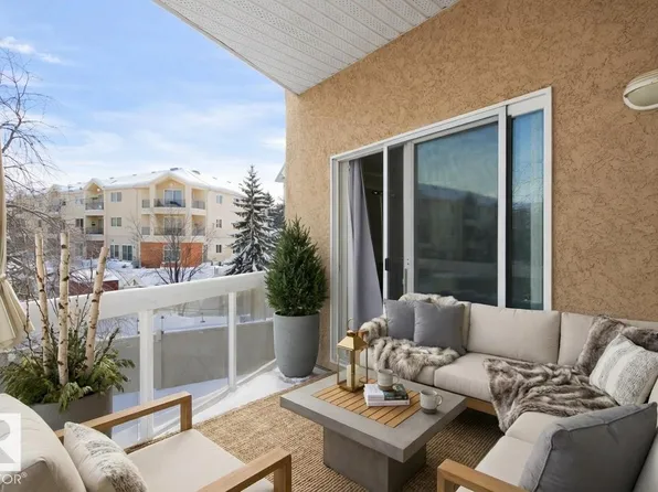 10511 42nd Ave NW #226, Edmonton, AB T6J 7G8