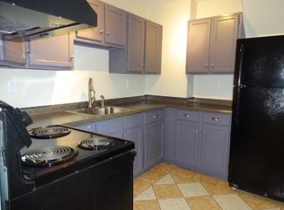202 Dartmouth St APT 3, Portland, ME 04103