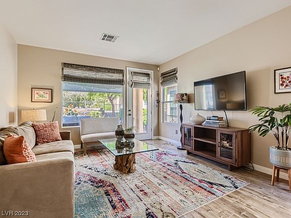 3rd image of 5117 Progresso St