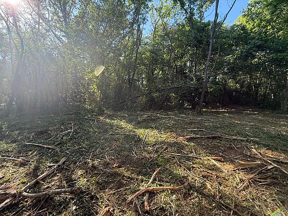 5th image of 214 Middle Ridge Rd