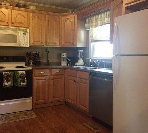 4th image of 250 Rondal Dr