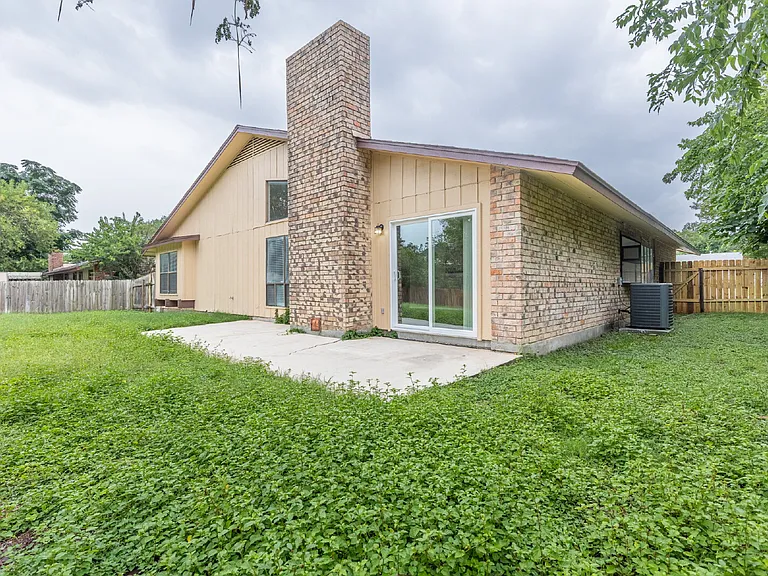 5814 Pineway St — Photo 29