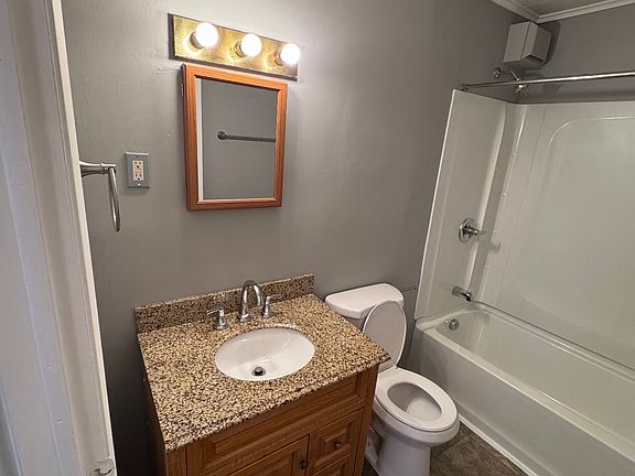 3rd image of 349 Safford St APT 3