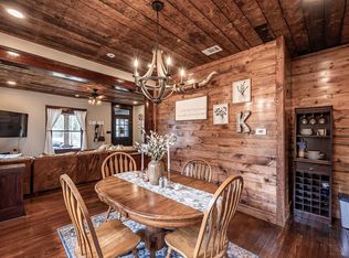 1019 N Cedar St, Palestine, TX 75801