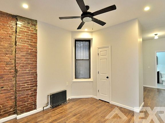 3rd image of 41 Underhill Ave APT A1