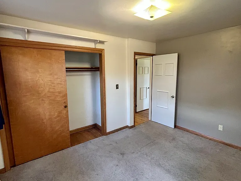 245 Winchester Rd — Photo 7