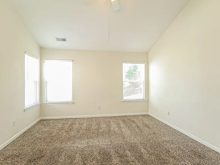 6908 Sequoia Hills Dr — Photo 11