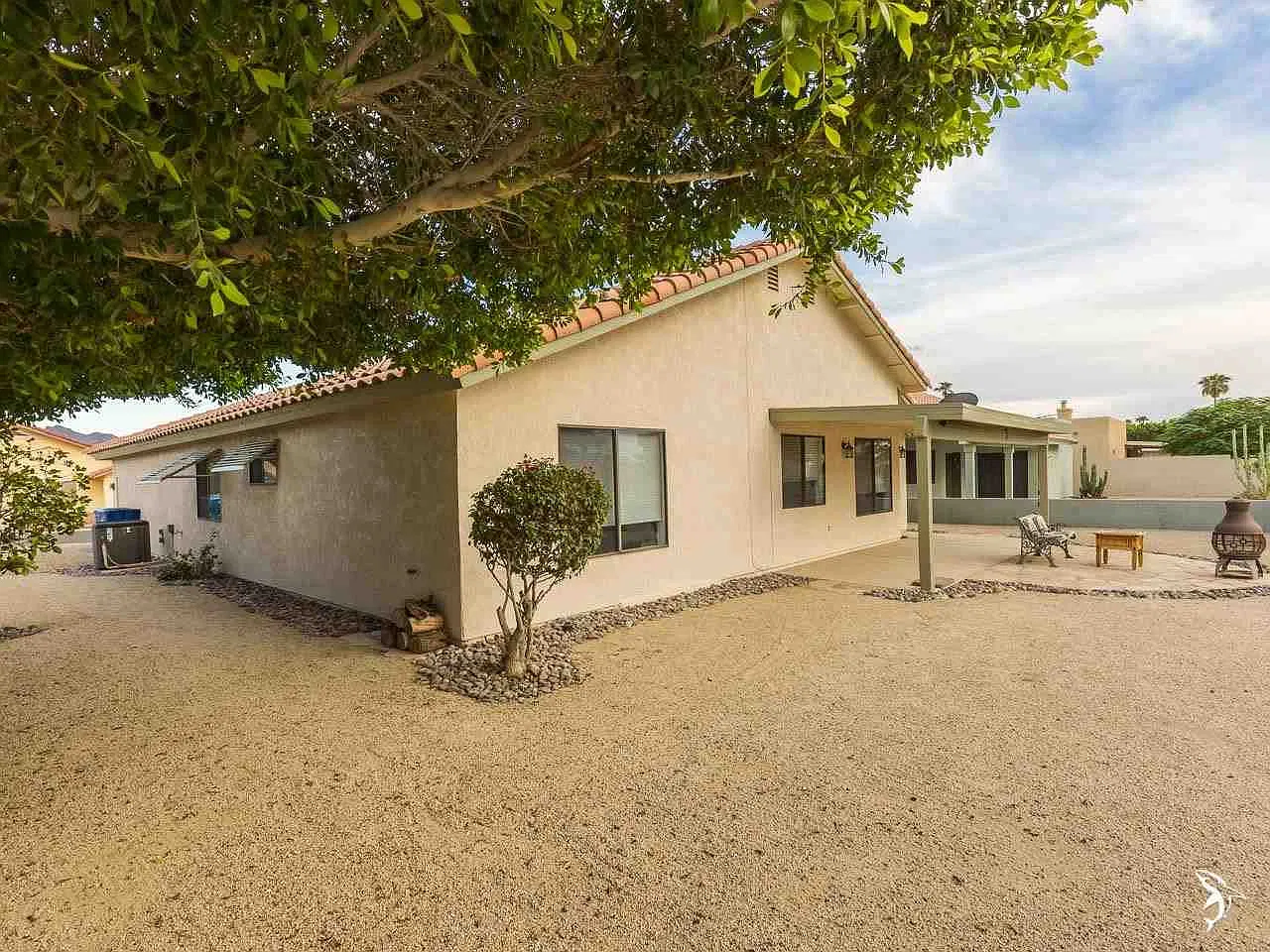 3 bed, 2.0 bath, 1505 sqft, $1,700 — Photo 3
