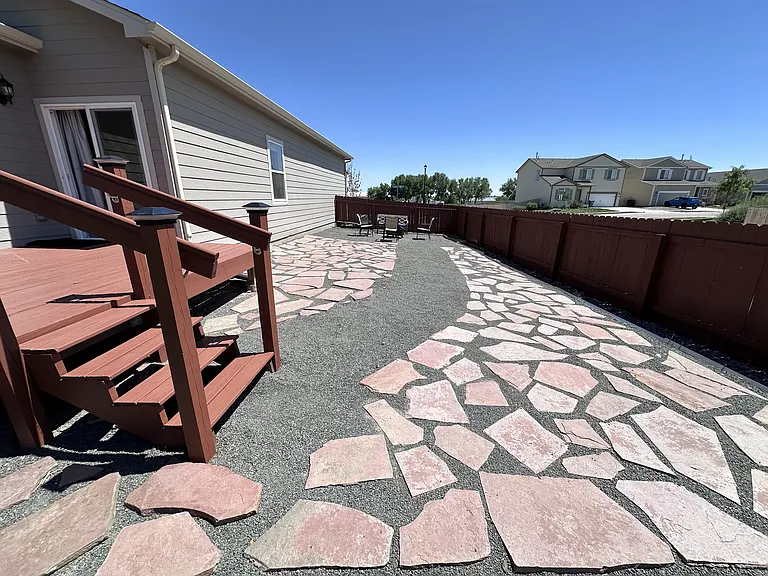 525 Quincy Rr Ave — Photo 3