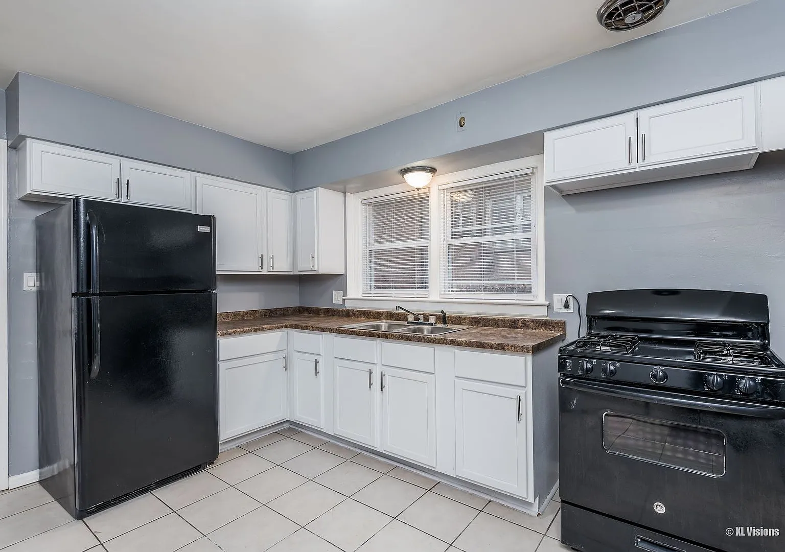 1 bed, $1,300 — Photo 2