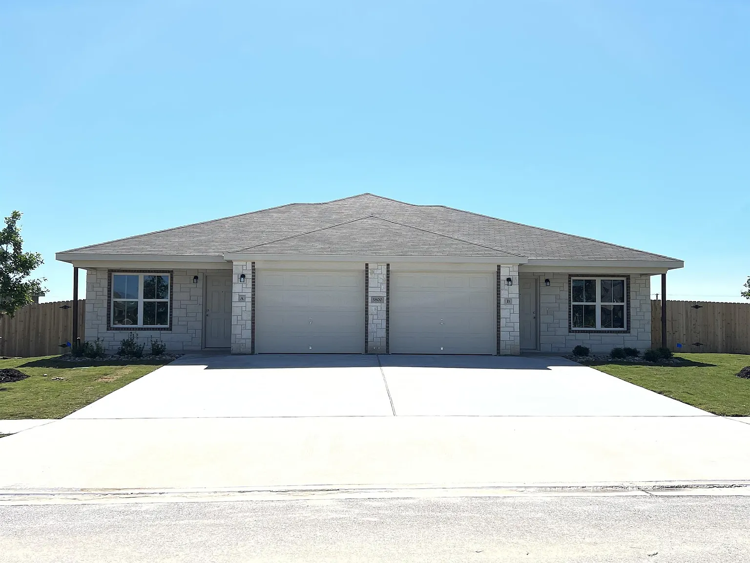 5800 McGregor Loop unit A* - A — Photo 1