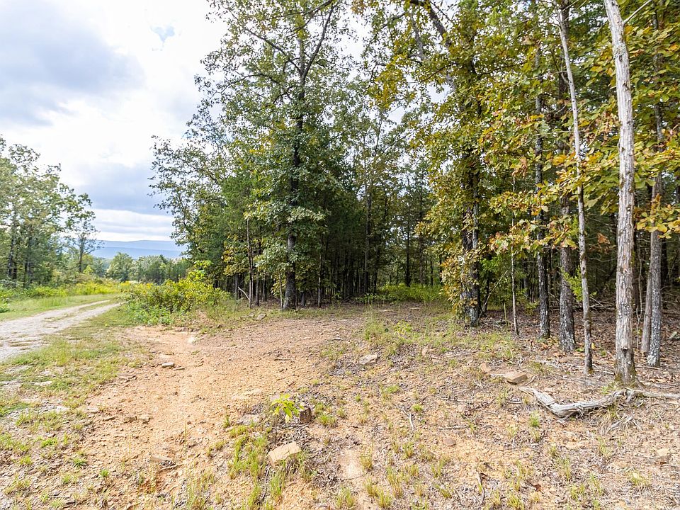 1st image of 527 Thompson Bay Rd