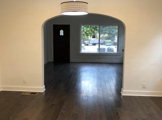 1350 S Tremaine Ave, Los Angeles, CA 90019
