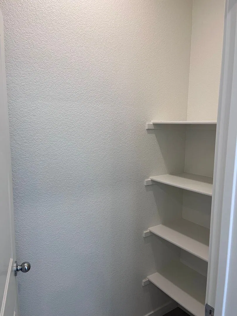 Beautiful 3-Bedroom Home In West Roseville! — Photo 3