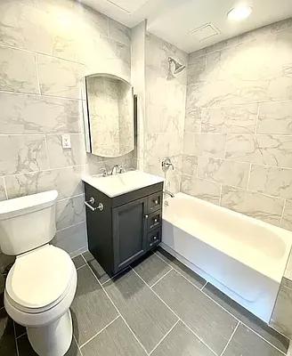 Rented by Current Real Estate Advisors | media 13