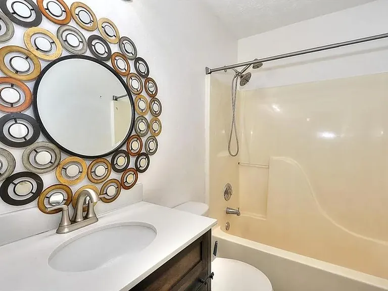 1280 Shamrock Hill Cir — Photo 14