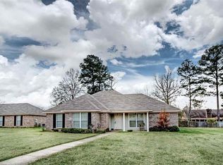 117 Whispering Oaks Xing, Pearl, MS 39208