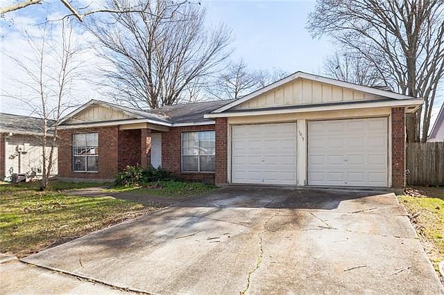 1st image of 1017 Kingsway Dr E