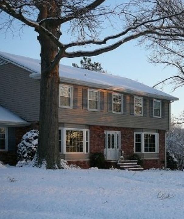 1st image of 201 Seabury Dr