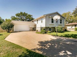 2027 N Shefford Ct, Wichita, KS 67212