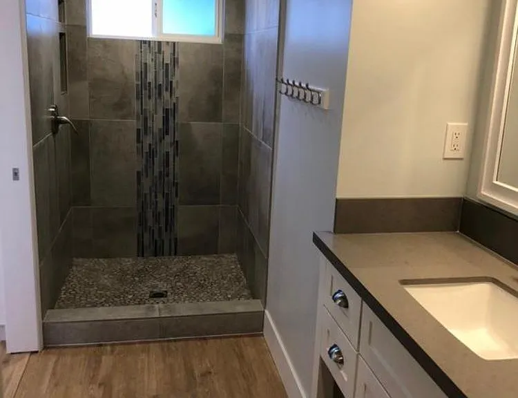 413 W Acacia Ave — Photo 14