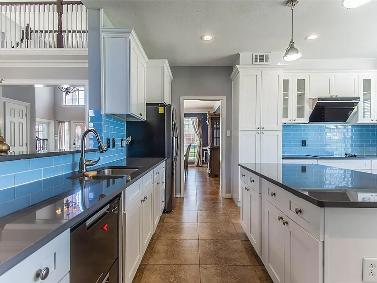 4129 Staten Island Dr — Photo 15