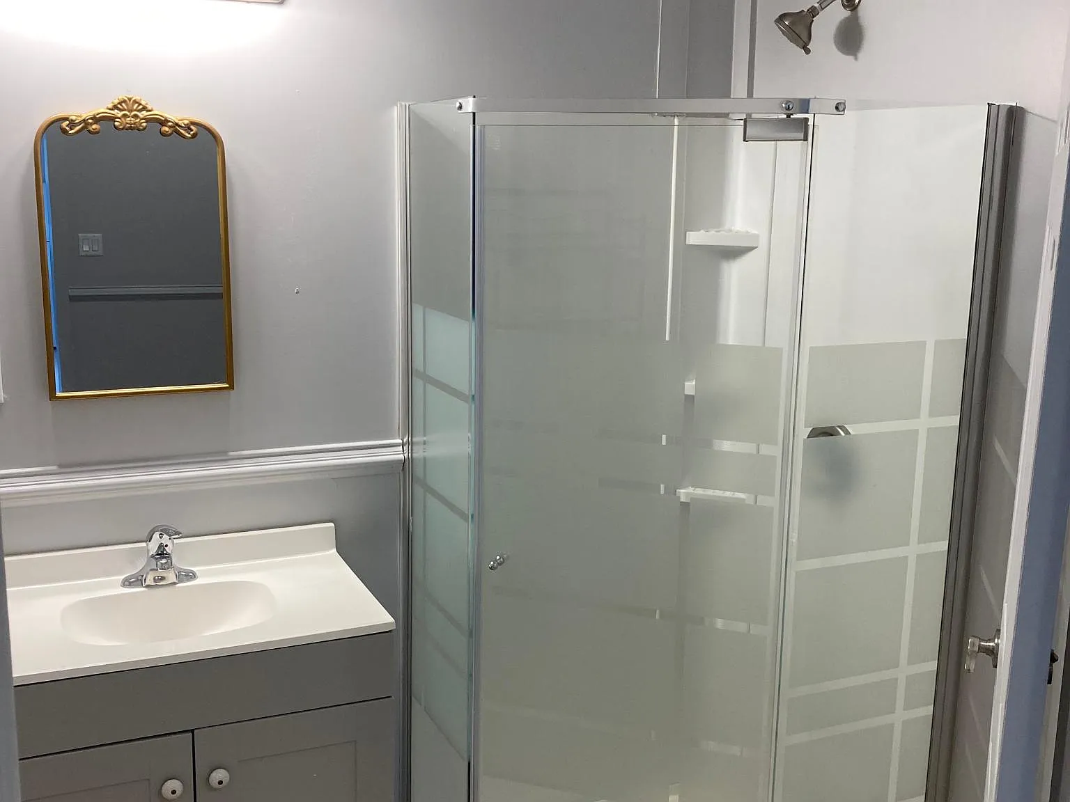 1 bed, 450 sqft, $990 — Photo 3
