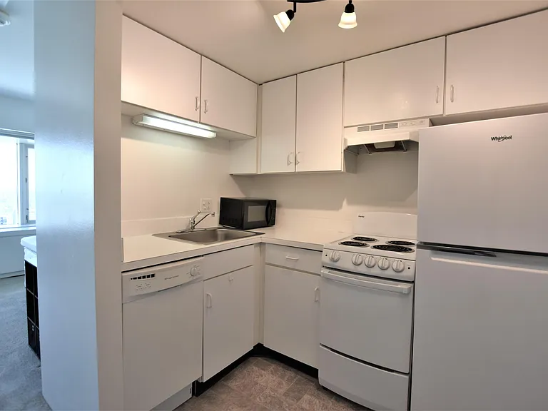555 E William St #22E — Photo 15