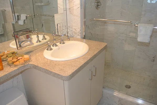 Sold by Akam Sales and Brokerage | media 7