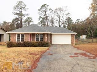 215 Scarborough Rd, Centerville, GA 31028