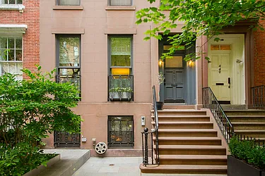 451 West 24 Th Street House at 451 West 24th Street in West Chelsea