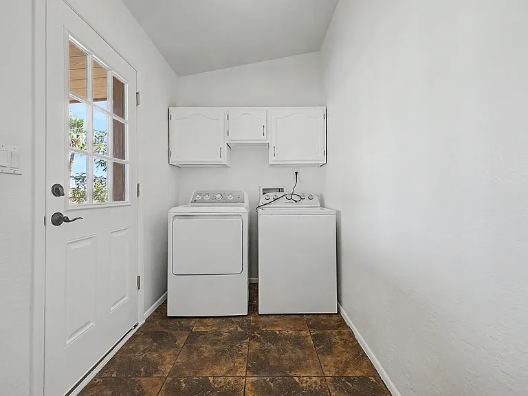 17221 E Lantern Ln — Photo 31