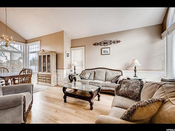 5th image of 7974 S Willow Stream Dr