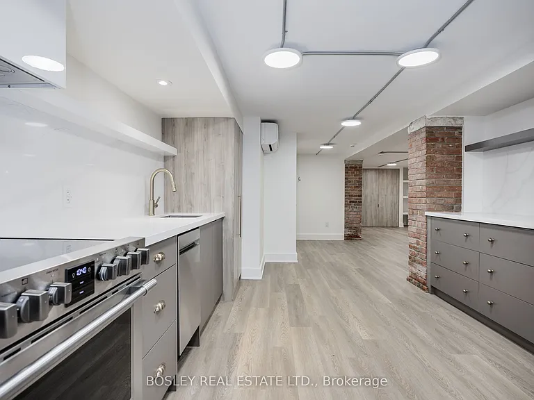 334A Gladstone Ave #B — Photo 1