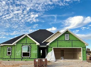 632 Primitivo Ave, Tontitown, AR 72762