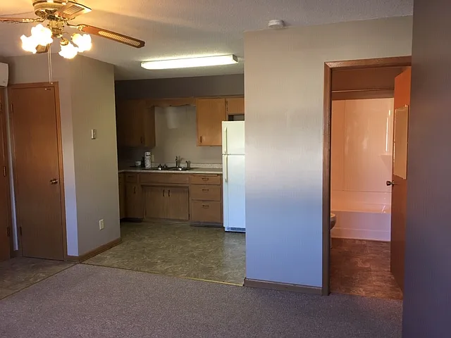 525 W Spring St #4 — Photo 18