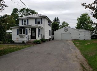 6 N School St, Skowhegan, ME 04976
