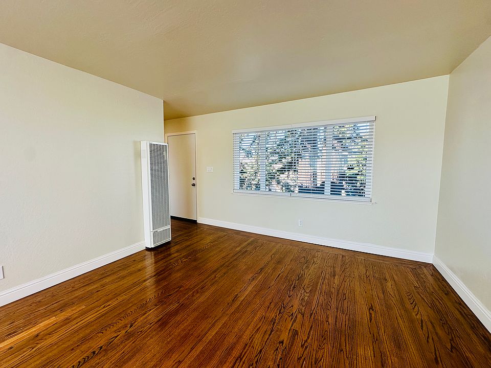 1st image of 427 E 17th St APT 303
