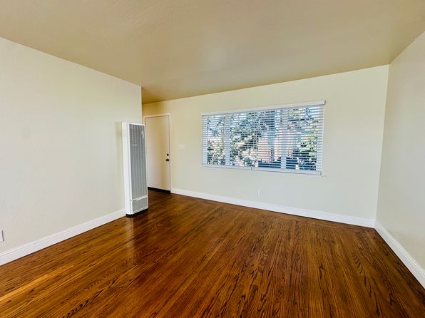 427 E 17th St APT 303