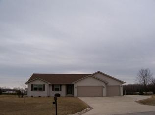 2416 Royal Bay Rdg, New Franken, WI 54229