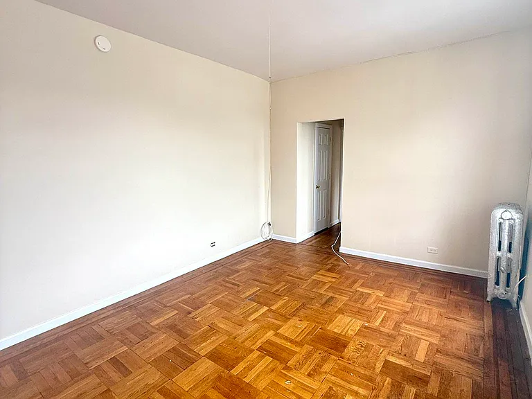 3067 Decatur Ave #E2 — Photo 5