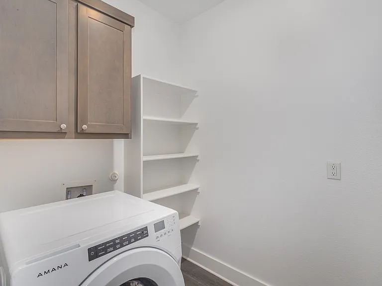 Windermere Parke Garden Villas — Photo 13