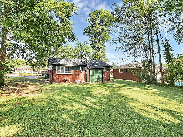 2244 English Dr — Photo 27
